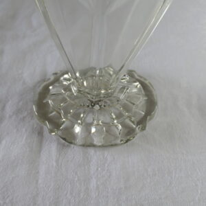 vase art déco vert moulé