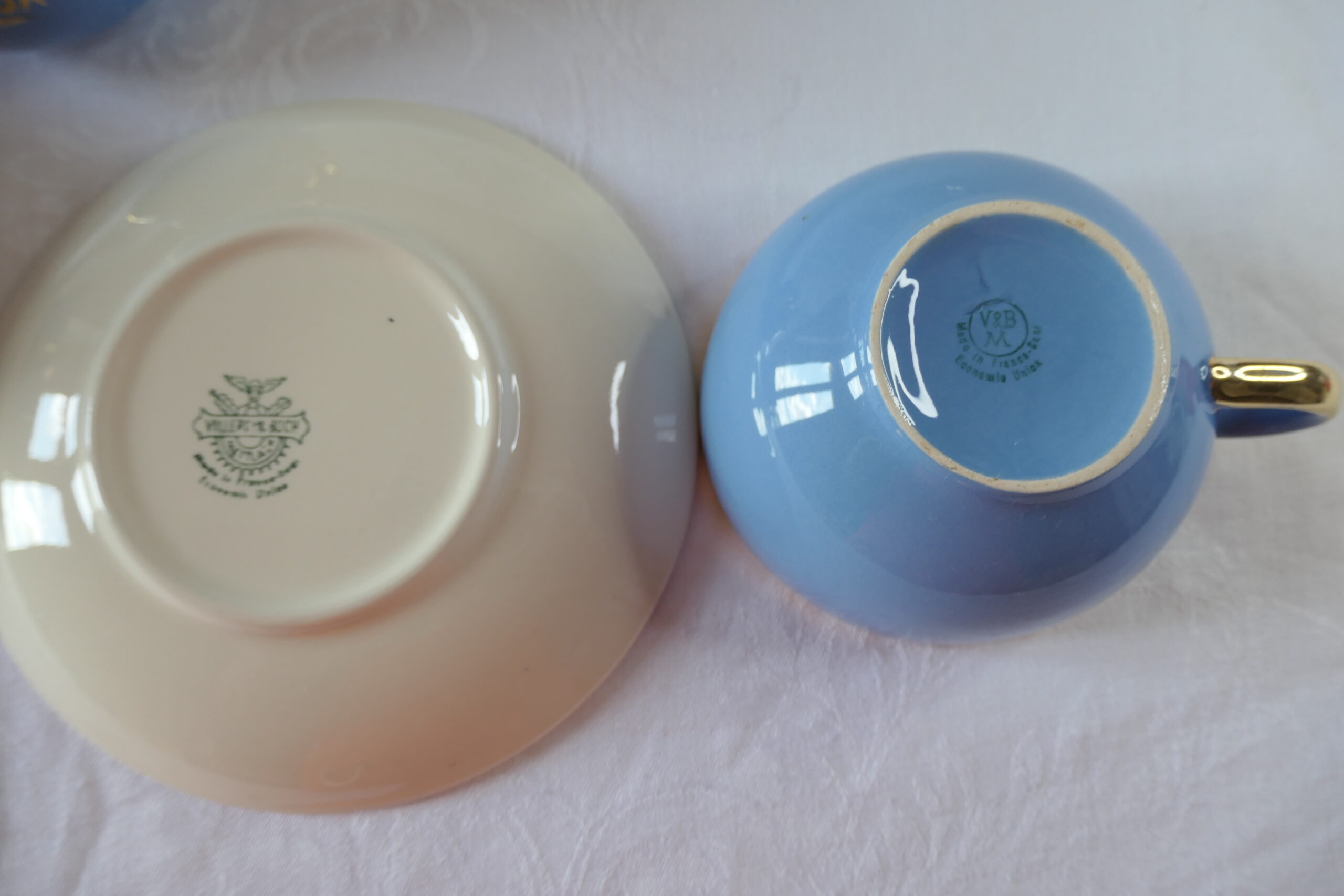 Le service petit déjeuner en porcelaine : Élégance et fonctionnalité au